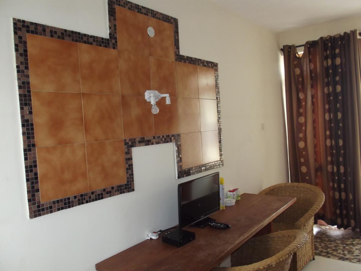Peacock Park Hotel Ukunda Kültér fotó