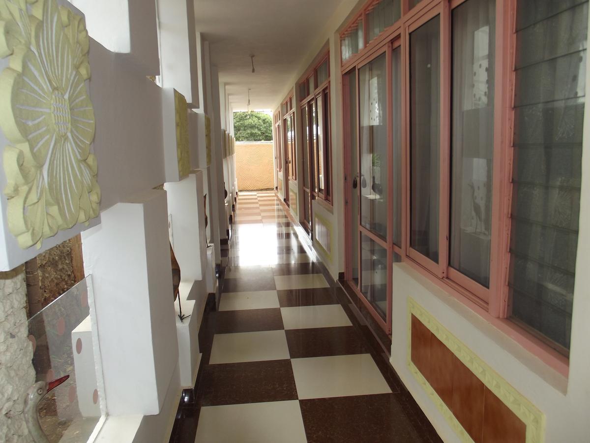 Peacock Park Hotel Ukunda Kültér fotó