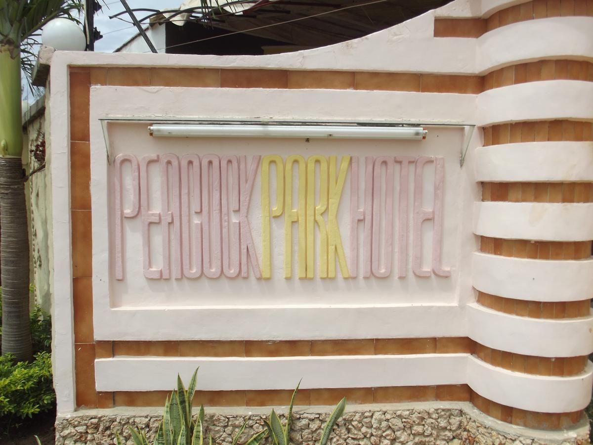 Peacock Park Hotel Ukunda Kültér fotó