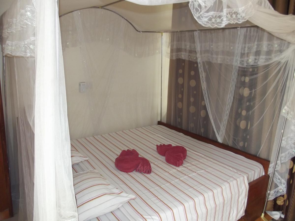 Peacock Park Hotel Ukunda Kültér fotó
