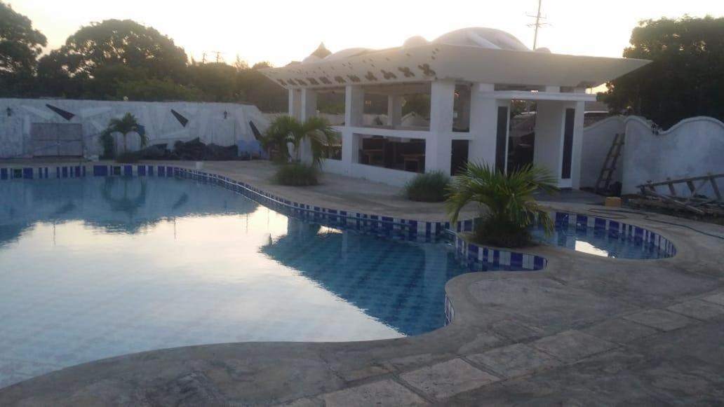 Peacock Park Hotel Ukunda Kültér fotó